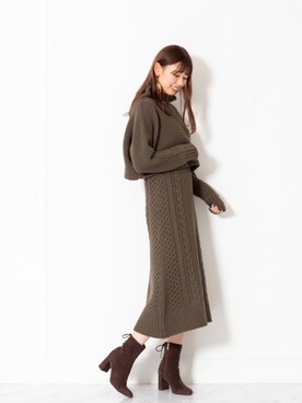 「アイテム（イヤリング）」を使った、akaneさん（レディース・171cm・10代）の秋コーディネート