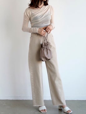 「アイテム（デニムパンツ、ベージュ系）」を使った、taさん（レディース・165cm）の春コーディネート