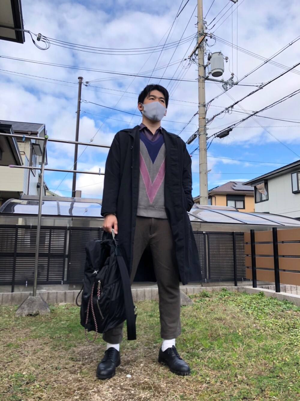 NEW BALANCEのステンカラーコートを使った人気ファッション