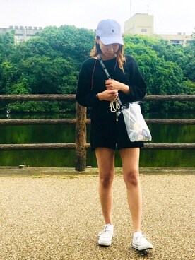 「иваси/イヴァシー（イヴァシー）のアイテム」を使った、やましたりなさん（レディース・162cm）の夏コーディネート