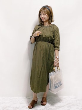 「アイテム（腕時計、ブラウン系）」を使った、おしゃれ豆知識💡のSERINAさん（レディース・163cm）の秋コーディネート