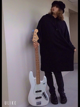 「H&M（エイチ・アンド・エム）のアイテム（ワンピース/ドレス）」を使った、文音@回る空うさぎ🌕🐇さん（メンズ・165cm）の春コーディネート