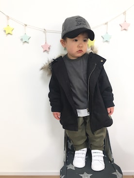 「スタンスミス」｜「アイテム（モッズコート）」を使った、kotaさん（キッズ・80cm）の冬コーディネート