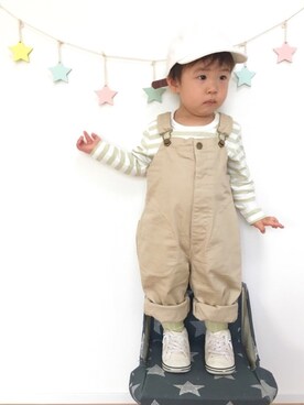 「ロールアップ」｜「アイテム（サロペット/オーバーオール）」を使った、kotaさん（キッズ・80cm）の春コーディネート