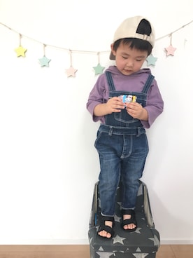 「quoti use fith（クゥオティ　ユース　フィス）のアイテム（サロペット/オーバーオール）」を使った、kotaさん（キッズ・90cm）の夏コーディネート