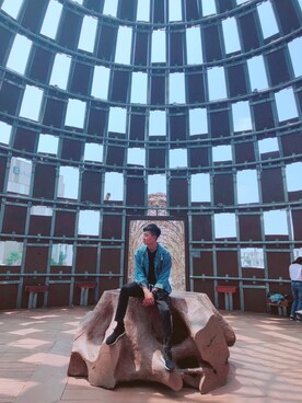 「UNDER PEACE（アンダーピース）のアイテム」を使った、林家佑さん（メンズ・178cm）の春コーディネート