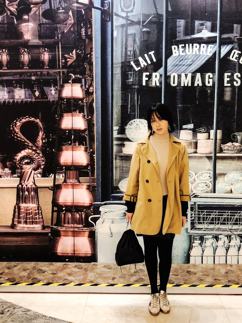 「GOLDEN GOOSEのアイテム（スニーカー、ホワイト系）」を使った、MIYAKO-酱さん（レディース・170cm）の秋コーディネートの1枚目の写真