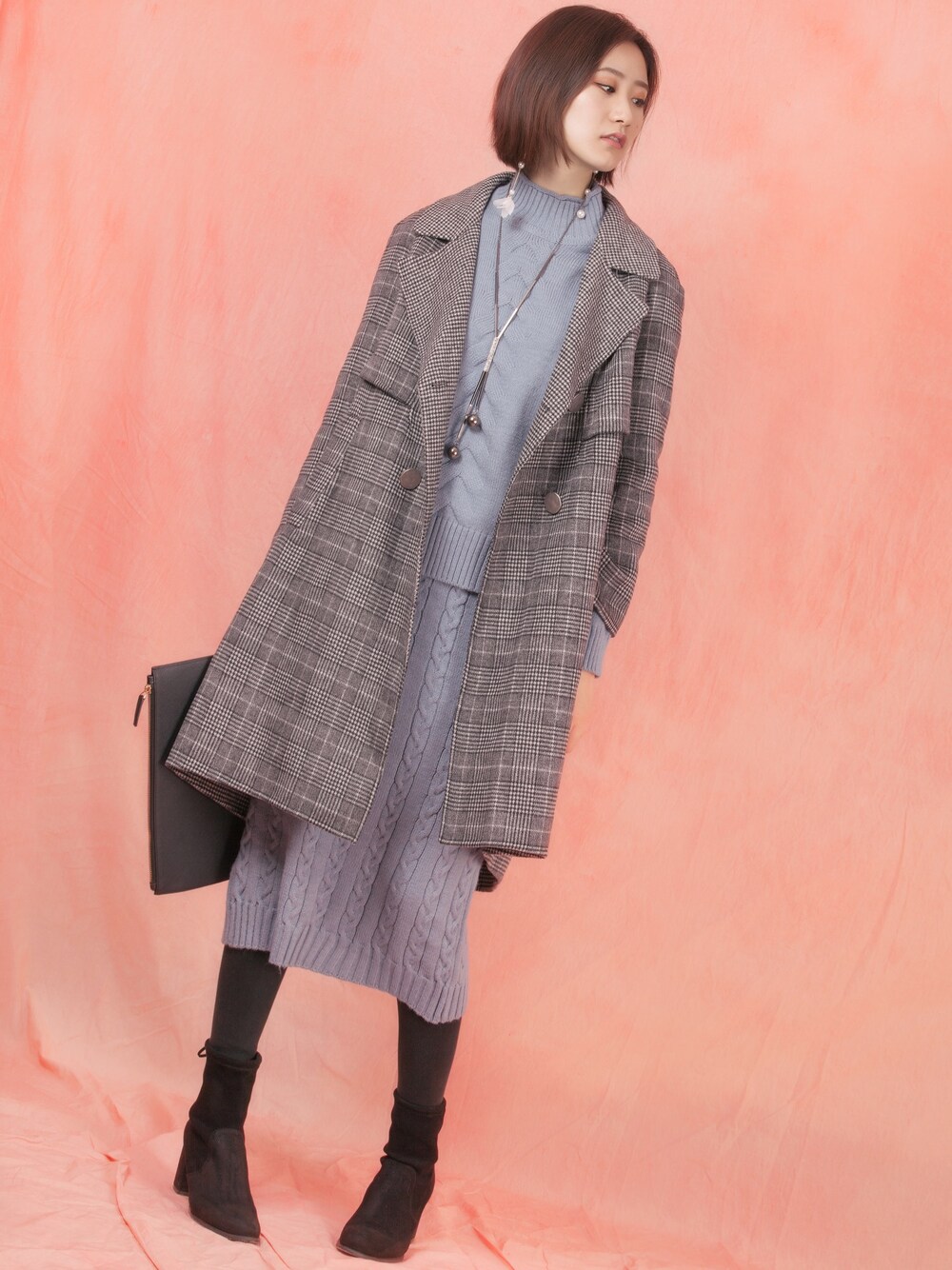 「冬、ootd」｜「zxlのアイテム（ピーコート、グレー系）」を使った、菲さん（レディース・171cm）の冬コーディネートの1枚目の写真