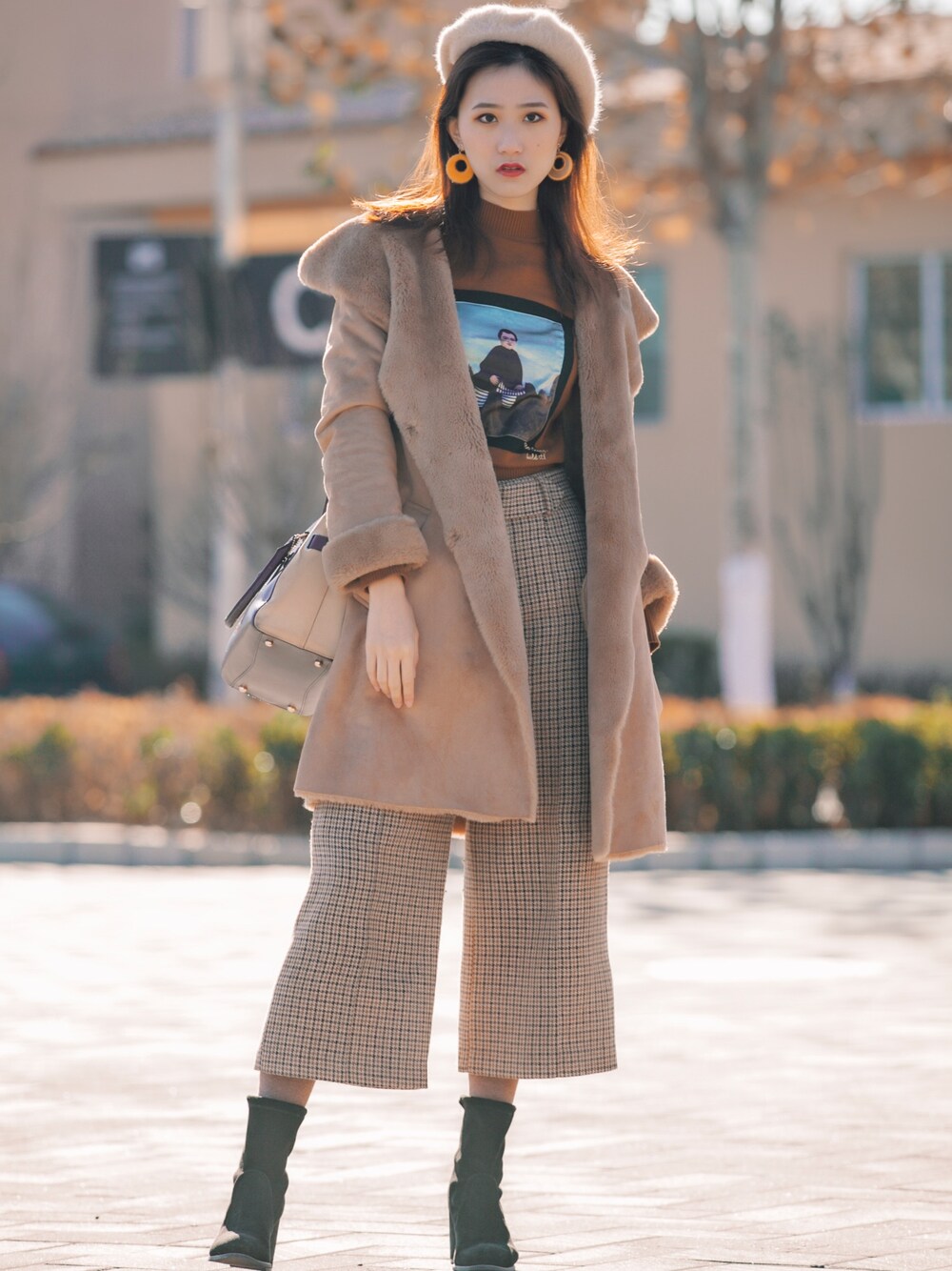 「大人カジュアル、シンプル、カジュアル、ootd、冬、デニム、fashion、パンツスタイル、ワイドパンツ」｜「earth music&ecologyのアイテム（ピーコート、ブラウン系）」を使った、菲さん（レディース・171cm）の冬コーディネートの1枚目の写真