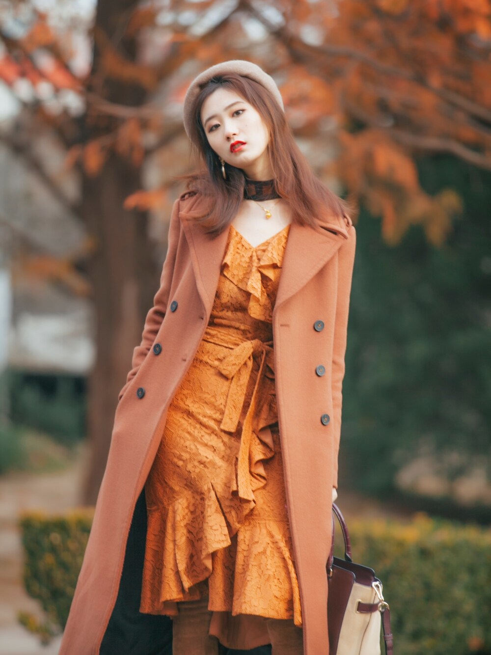 「大人カジュアル、シンプル、カジュアル、outfit、ootd」｜「roselinglingのアイテム（ワンピース/ドレス、ブラウン系）」を使った、菲さん（レディース・171cm）の冬コーディネートの1枚目の写真