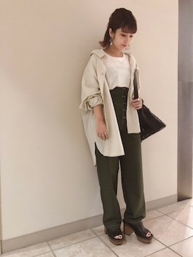「ハイウエストパンツ」｜「アイテム（カーゴパンツ）」を使った、JEANASIS札幌ステラプレイス店STAFFさん（レディース・154cm）の夏コーディネート