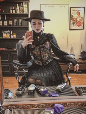 Alessandra Mainaさんのコーディネート