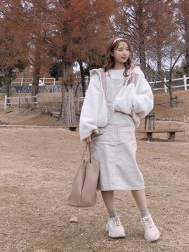 ジャンパースカートを使った モコモコアウター の人気ファッションコーディネート Wear