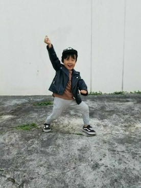 「BRANSHES（ブランシェス）のアイテム（ライダースジャケット）」を使った、hiromikさん（キッズ・100cm）の春コーディネート