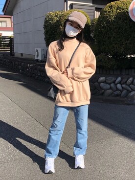 「GU（ジーユー）のアイテム（デニムパンツ、ブルー系）」を使った、shizukaさん（レディース・162cm）の冬コーディネート