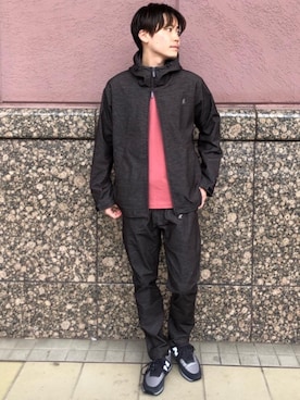「Gramicci（グラミチ）のアイテム（マウンテンパーカー）」を使った、三浦さん（メンズ・172cm）の秋コーディネート
