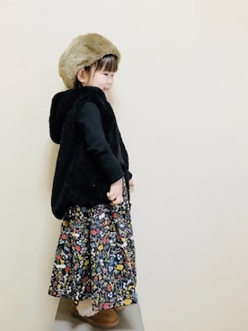 「花柄」｜「アイテム（その他アウター）」を使った、A KEYさん（キッズ・90cm）の秋コーディネート