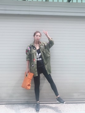 「PULL&BEAR（プルアンドベア）のアイテム（テーラードジャケット）」を使った、Yi🌟🌺さん（レディース・164cm）の春コーディネート