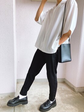 「anown（アノン）のビッグシルエット2wayオープンカラーシャツ【ファッションインフルエンサー ユウ×anown 限定コラボ】（シャツ/ブラウス、ホワイト系）」を使った、たくみ さん（メンズ・174cm）の春コーディネート