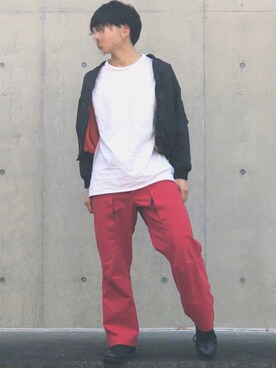 「レッド」｜「アイテム（MA-1）」を使った、まさきさん（メンズ・169cm）の春コーディネート