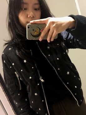「sandro（サンドロ）のアイテム（ジャケット/アウター）」を使った、Ahuiさん（レディース・165cm）の冬コーディネート