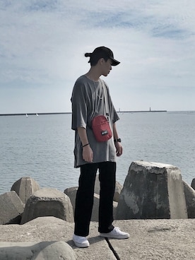 「repos（ルポ）のアイテム（トップス）」を使った、Kさん（メンズ・176cm）の春コーディネート