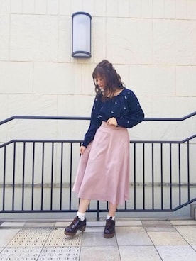 「ウッドヒールレースアップシューズ」｜マジェスティックレゴン池袋サンシャインシティ店スタッフさん（レディース・155cm）の春コーディネート