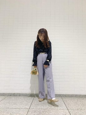 「MAJESTIC LEGON（マジェスティックレゴン）のタイニーハートブラウス（シャツ/ブラウス）」を使った、マジェスティックレゴン池袋サンシャインシティ店スタッフさん（レディース・144cm）の春コーディネート