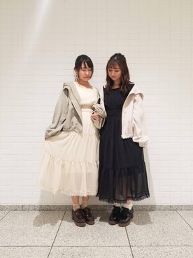 「お揃い」｜「アイテム（ジャケット/アウター）」を使った、マジェスティックレゴン池袋サンシャインシティ店スタッフさん（レディース・155cm）の春コーディネート