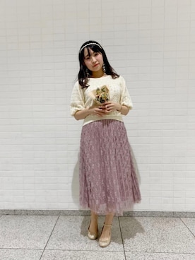 「透かし柄」｜「アイテム（パンプス）」を使った、マジェスティックレゴン池袋サンシャインシティ店スタッフさん（レディース・155cm）の春コーディネート