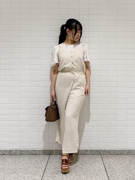 「MAJESTIC LEGON（マジェスティックレゴン）のスカラップキャミサロペット（サロペット/オーバーオール）」を使った、マジェスティックレゴン池袋サンシャインシティ店スタッフさん（レディース・154cm）の夏コーディネート