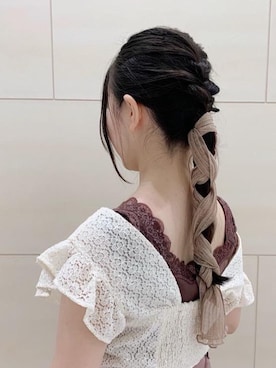 「ヘアアレンジ」｜「アイテム（財布/小物）」を使った、マジェスティックレゴン池袋サンシャインシティ店スタッフさん（レディース・154cm）の秋コーディネート