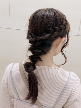「ローポニーテール」｜マジェスティックレゴン池袋サンシャインシティ店スタッフさん（レディース・153cm）の秋コーディネート