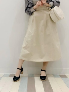 「トレンチスカート」｜マジェスティックレゴン池袋サンシャインシティ店スタッフさん（レディース・153cm）の冬コーディネート