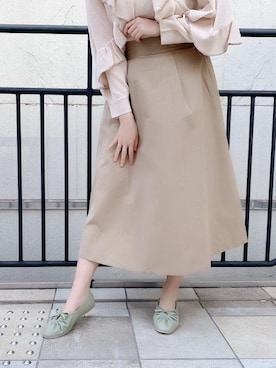 「トレンチスカート」｜マジェスティックレゴン池袋サンシャインシティ店スタッフさん（レディース・153cm）の冬コーディネート