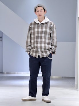 「halo commodity（ハロ　コモディティー）のアイテム（ハンチング/ベレー帽）」を使った、慈道 一磨さん（メンズ・170cm）の冬コーディネート