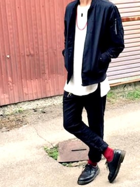 「JACKROSE（ジャックローズ）のハイパーストレッチ立体加工カラーパンツ（デニムパンツ）」を使った、yuzochさん（メンズ・175cm）の冬コーディネート