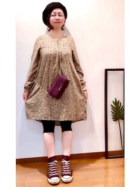 「JIMMY CHOO（ジミーチュウ）のアイテム（財布/小物）」を使った、はんだぱんださん（レディース・146cm）の秋コーディネート
