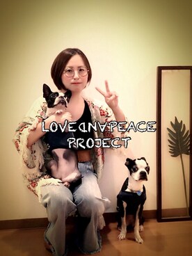 「アイテム（ラッピングキット、レッド系）」を使った、はんだぱんださん（レディース・146cm）の秋コーディネート