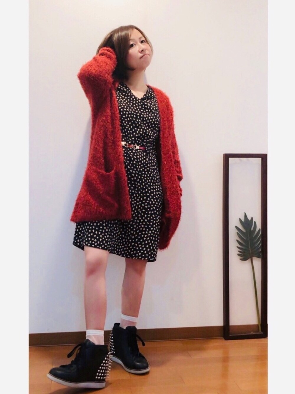 「我が道をゆく隊、ワンピース、古着、古着MIX、レトロ、レトロガール、赤、カーディガン、ロングカーディガン、イエローフェス告知」｜「CIAOPANIC TYPYのアイテム（カーディガン/ボレロ、レッド系）」を使った、はんだぱんださん（レディース・146cm）の秋コーディネートの1枚目の写真
