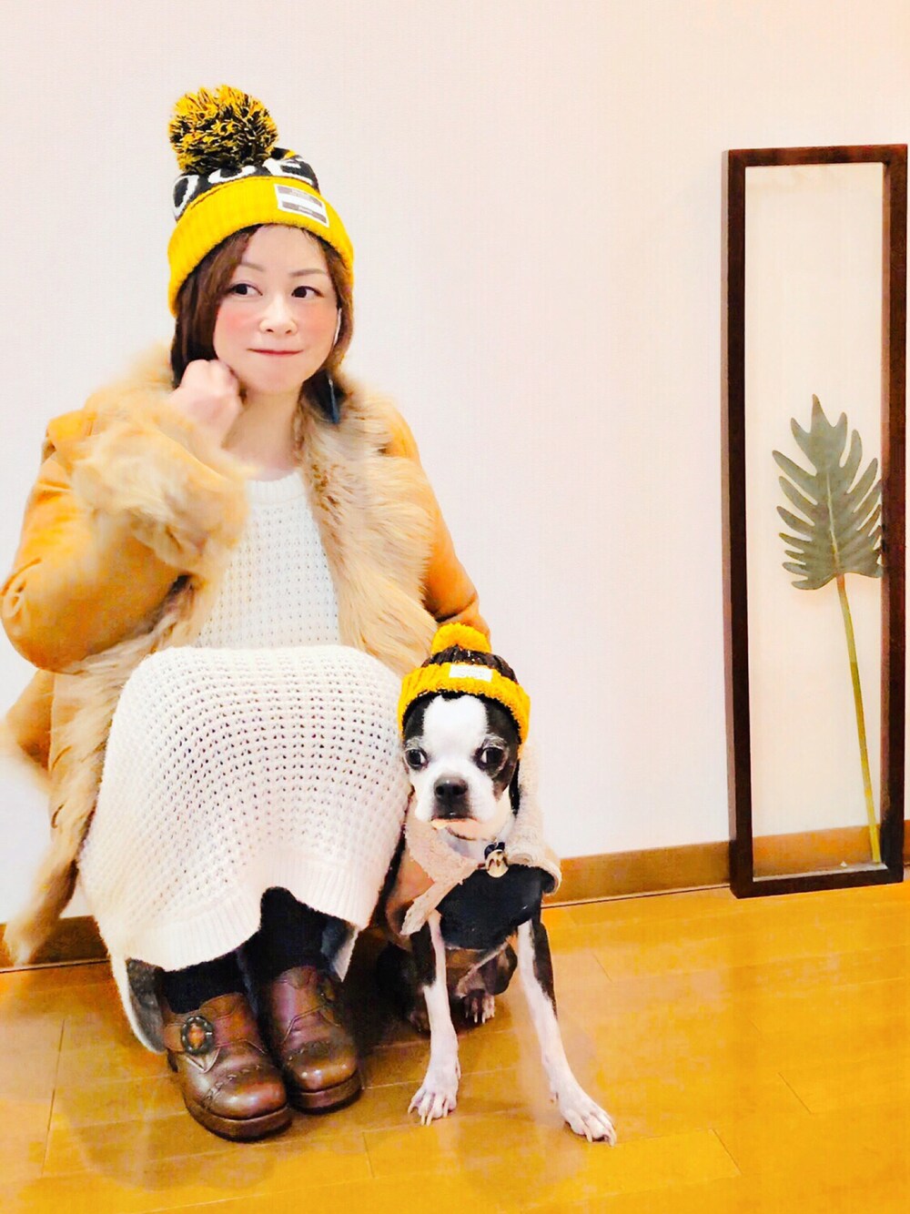 「WEAR保護者会2018、我が道をゆく隊、ニット帽、ニットワンピース、愛犬、おそろいコーデ、古着、古着MIX、リメイク、カラフルこびと図鑑」｜「1shot🐼のアイテム（採寸ボディースーツ、ベージュ系）」を使った、はんだぱんださん（レディース・146cm）の冬コーディネートの1枚目の写真
