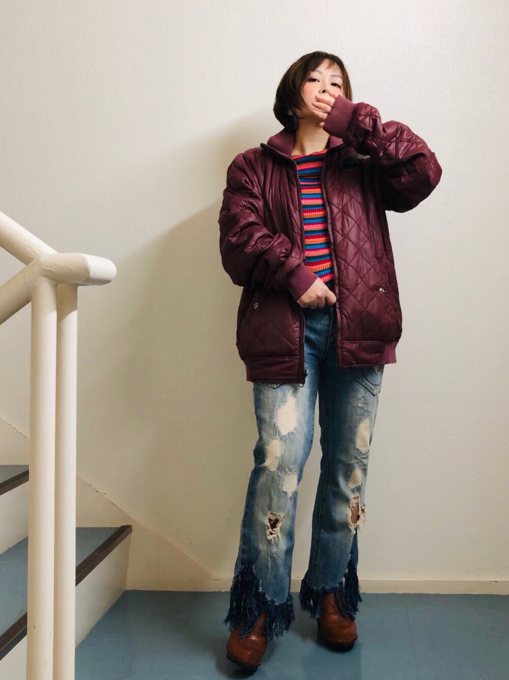 「カジュアルコーデ、休日スタイル、大人カジュアル、ダメージデニムパンツ、リメイク、マルチボーダー、我が道をゆく隊、古着、古着MIX、ZOZOUSED」｜「DIESELの(古着)キルティングブルゾン（ブルゾン、レッド系）」を使った、はんだぱんださん（レディース・146cm）の春コーディネートの1枚目の写真