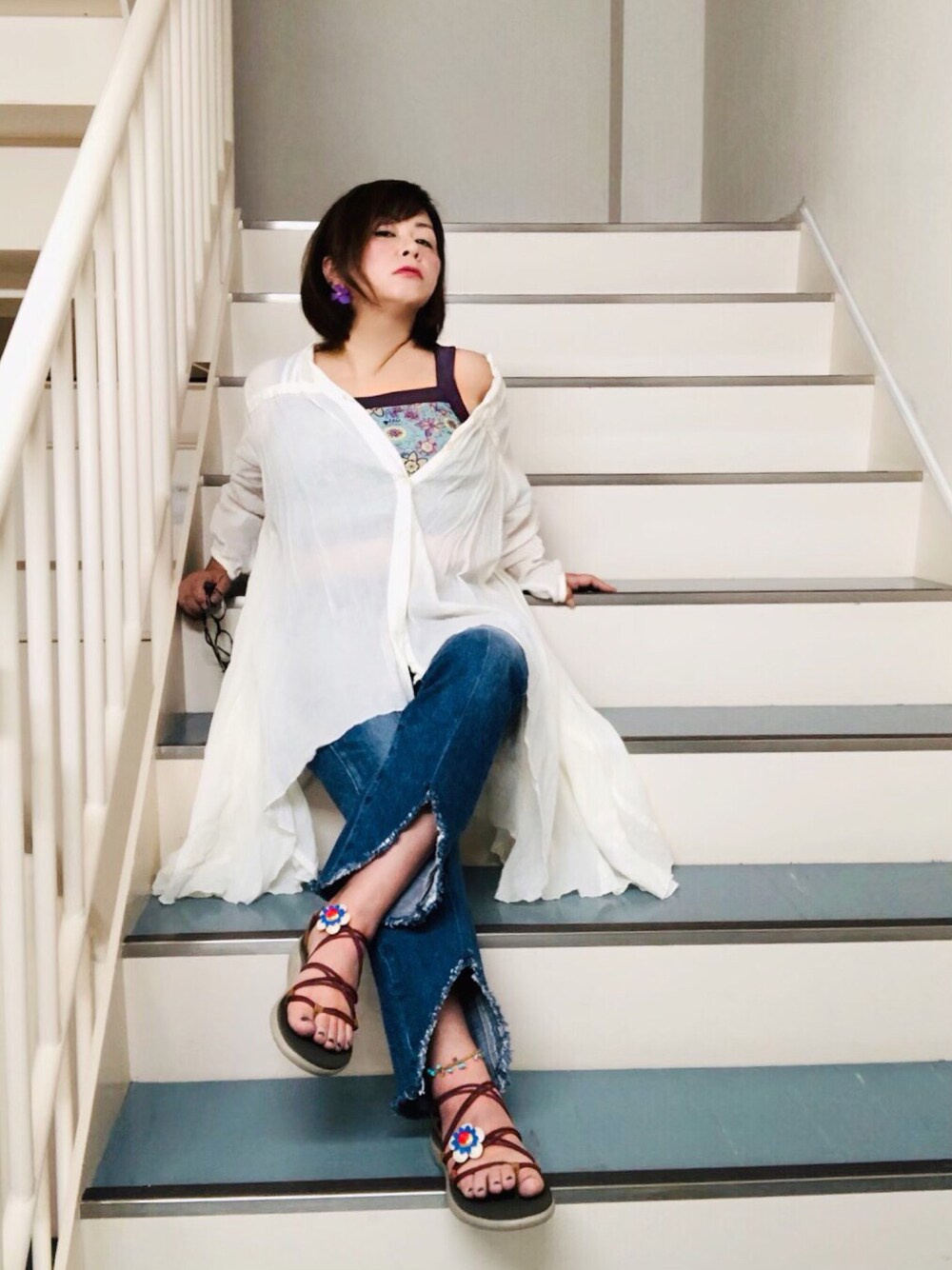 「リーボック(Reebok)、reebok、リーボック公認、花柄、スポーツミックス、スポーツサンダル、シャツワンピ、デニム、大人カジュアル、シンプル」｜「MURUAのMURUAブラ ≪スポーツブラ・ヨガ・フィットネス・ランニング・トレーニングウェア≫（スポーツブラ、ブルー系）」を使った、はんだぱんださん（レディース・146cm）の春コーディネートの1枚目の写真