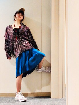 「やっぱりストリートが好き」｜「アイテム（アクセサリー）」を使った、はんだぱんださん（レディース・146cm）の秋コーディネート