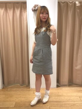 「MAJESTIC LEGON（マジェスティックレゴン）のアイテム（ジャンパースカート）」を使った、マジェスティックレゴン名古屋近鉄店スタッフさん（レディース・156cm）の春コーディネート