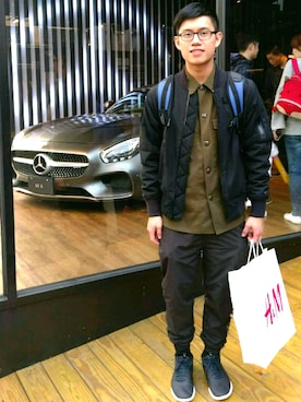 「REMIX（リミックス）のアイテム（パンツ）」を使った、JEDIさん（メンズ・176cm）の春コーディネート