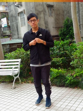 「NIKE Air Flightのアイテム」を使った、JEDIさん（メンズ・177cm）の秋コーディネート