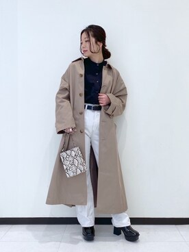 「ホワイトデニム」｜「アイテム（ステンカラーコート）」を使った、Chisaさん（レディース・154cm）の冬コーディネート