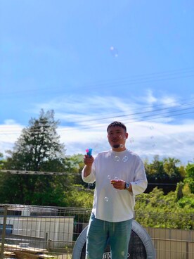 「oblekt（オブレクト）のアイテム（パンツ）」を使った、なつきさん（メンズ・181cm）の春コーディネート