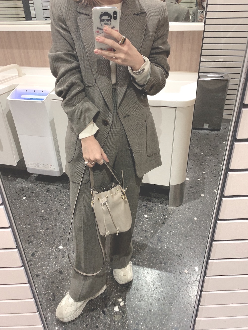 Bucket bag フェンディ モン トレゾール 口コミ s30 極美品 保存袋付